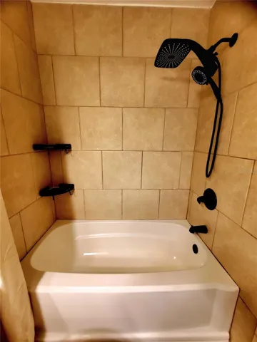 TUB & SHOWER
