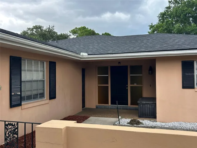Front Exterior with courtyard