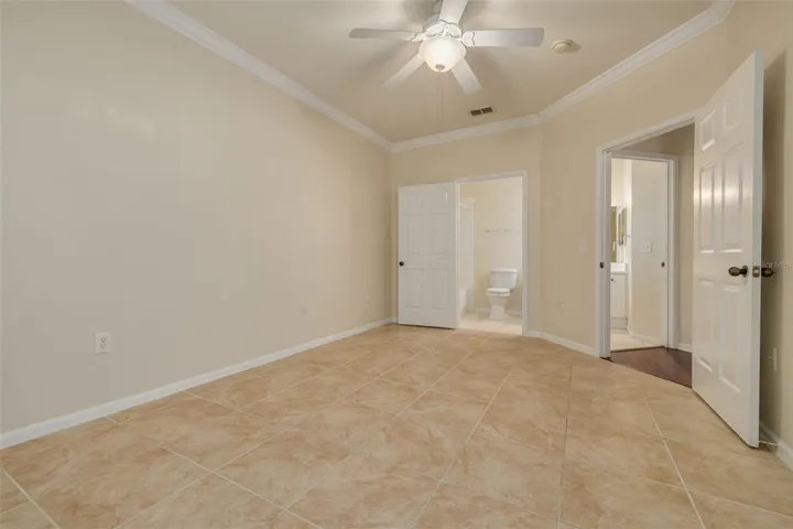 2nd Bedroom with 2nd Guest bathroom