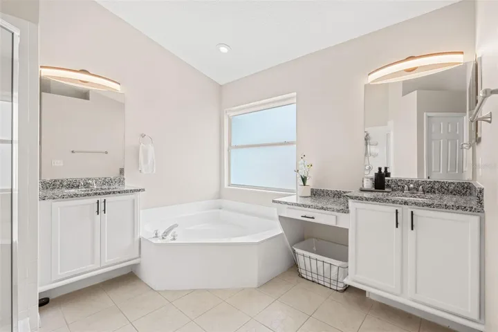 Primary bath