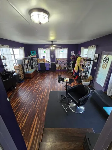 Studio/Salon
