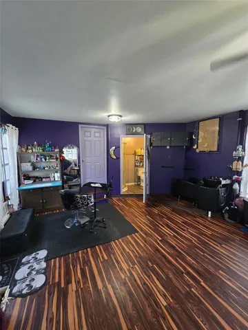 Studio/Salon