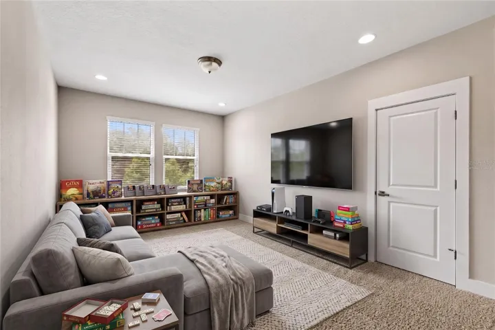 Loft (virtually staged)