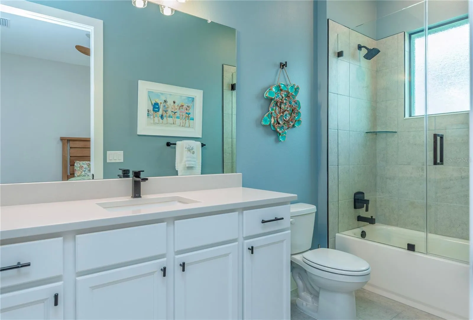 Downstairs bathroom 2.