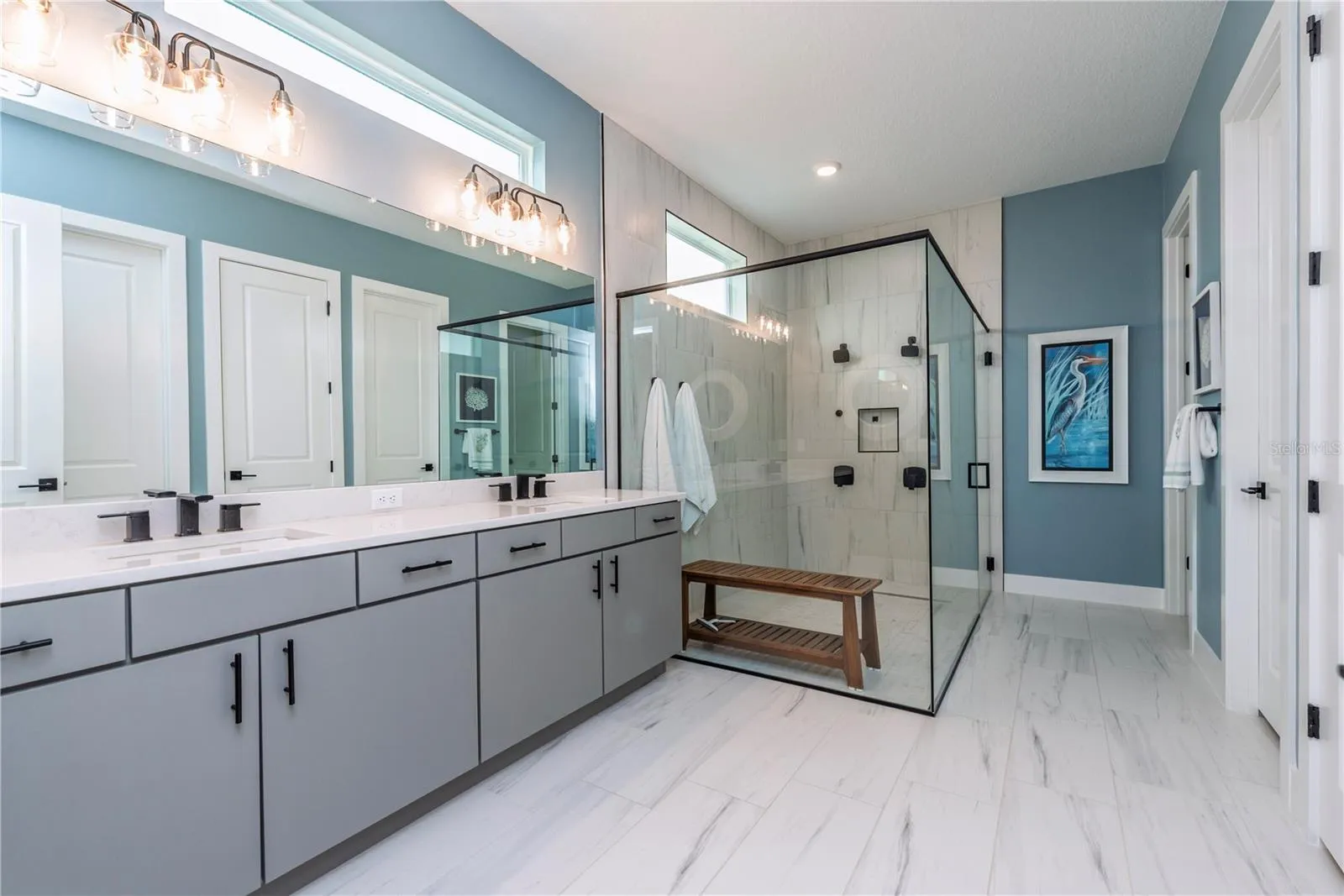 Primary ensuite bathroom.