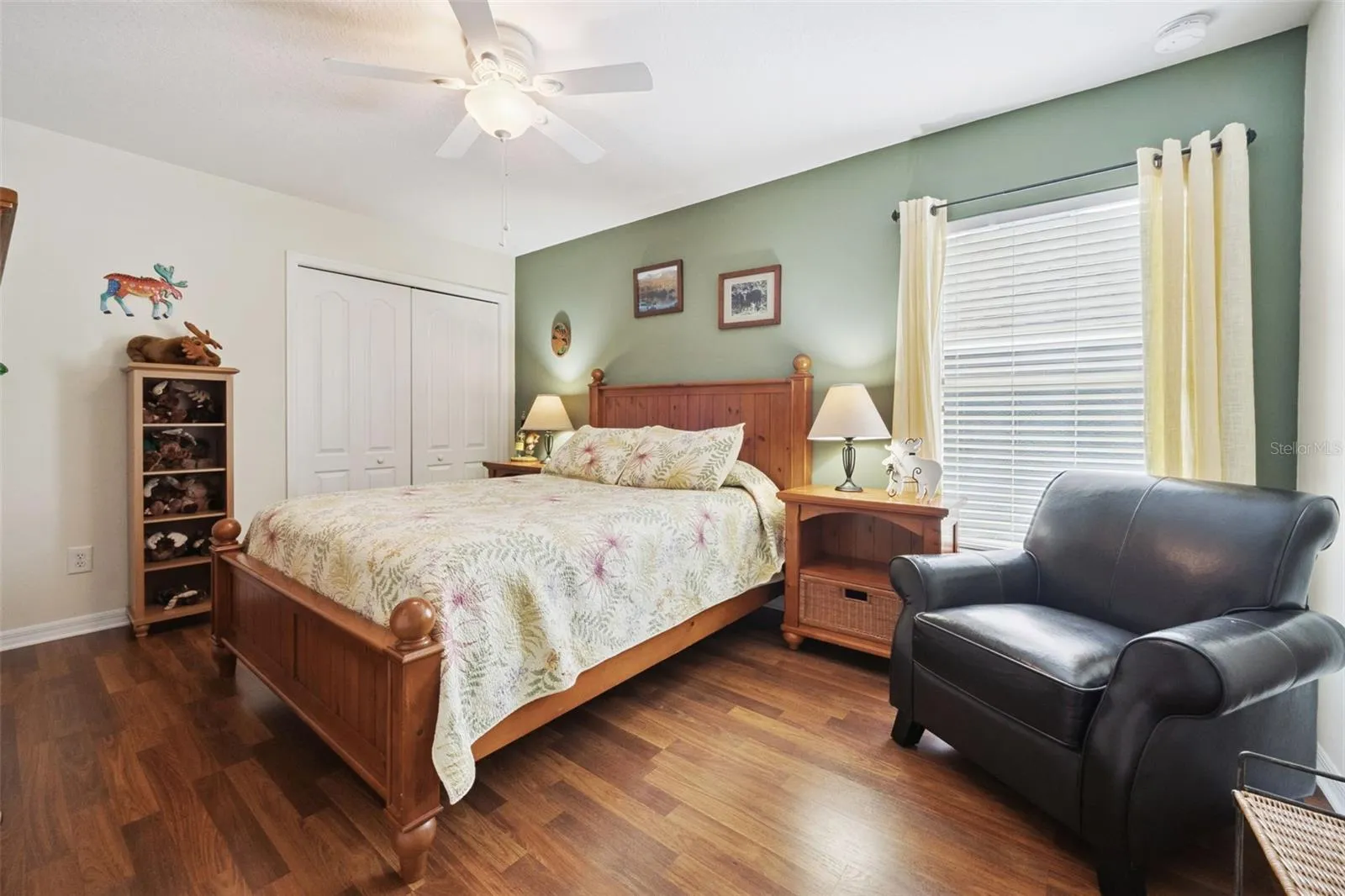Bedroom #3 (11'x15')