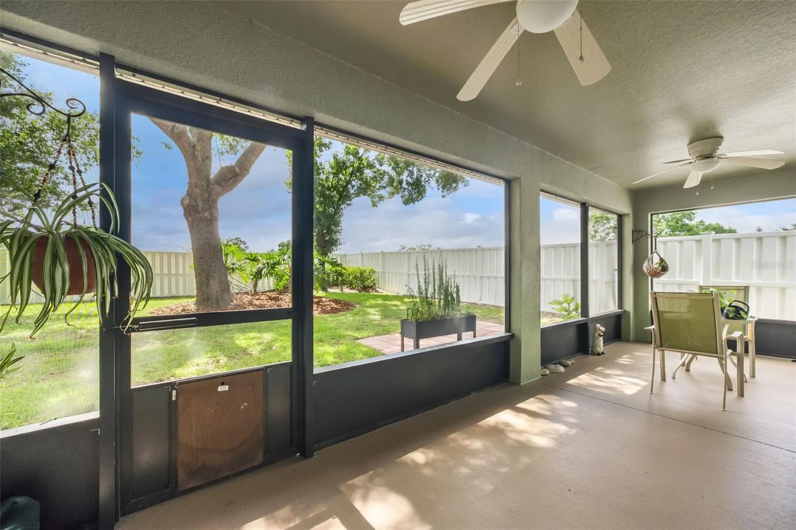 Lanai/Rear Screened Porch