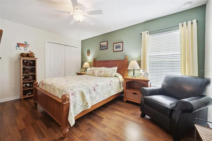 Bedroom #3 (11'x15')