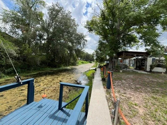 deck looking east on canal. great for fishing