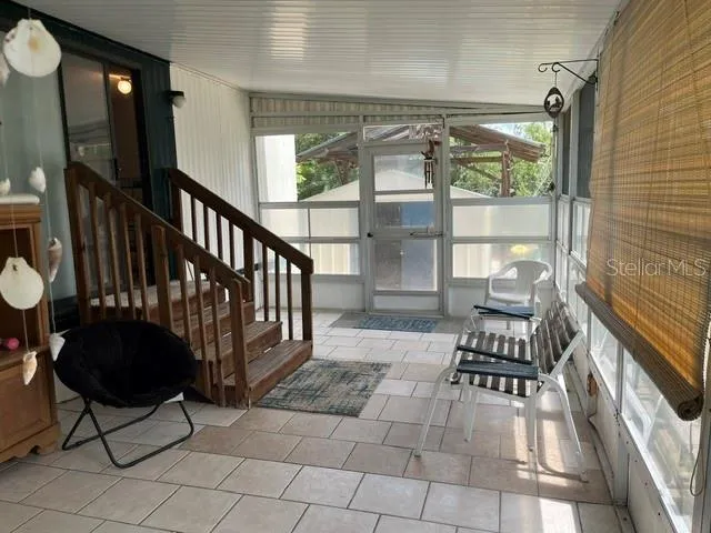 lanai has tiled floor