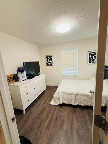 In Law Suite (Bedroom 1)