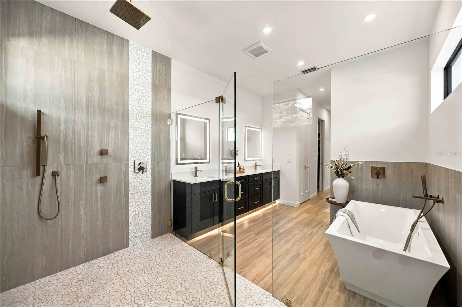 Primary ensuite Bathroom w-multi-shower heads (#1)