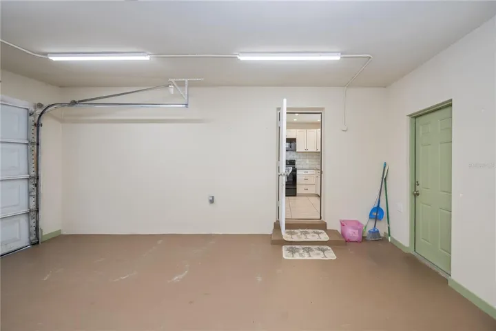 Full Garage