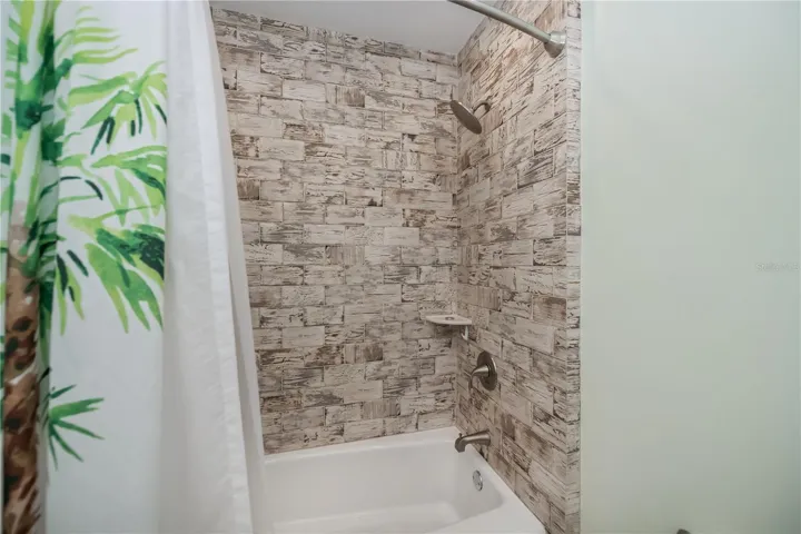 2nd Bath Tiled Tub/Shower Combo