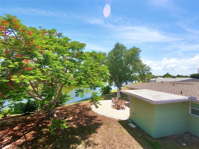 Oversized Corner Canal Lot