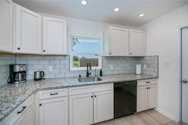 Chef Worthy Kitchen