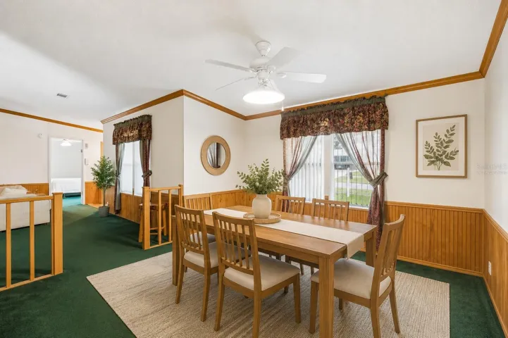 Virtually staged dining room