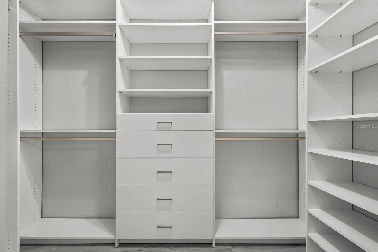 Main Bedroom Closet