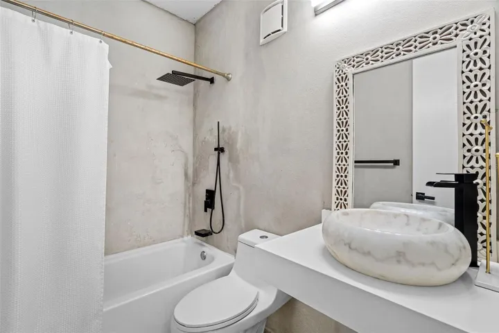 Hall Bathroom