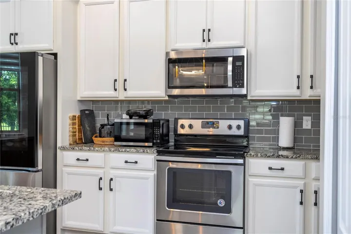 Kitchen with Appliances
