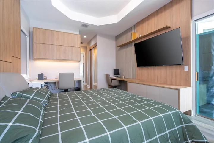 Mastre Bedroom