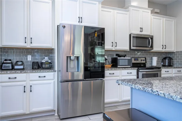 Kitchen with Appliances