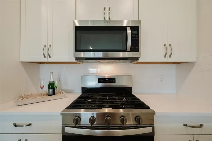 GAS stove top