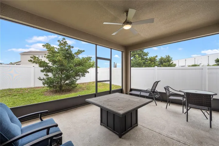 Screened in lanai