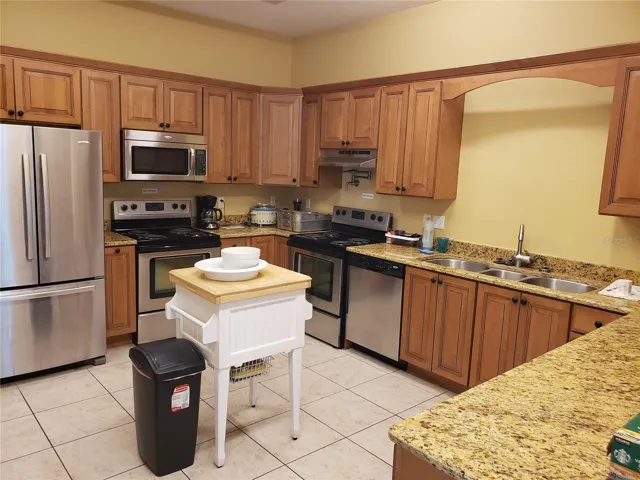 Full Kitchen at your disposal for your get togethers!