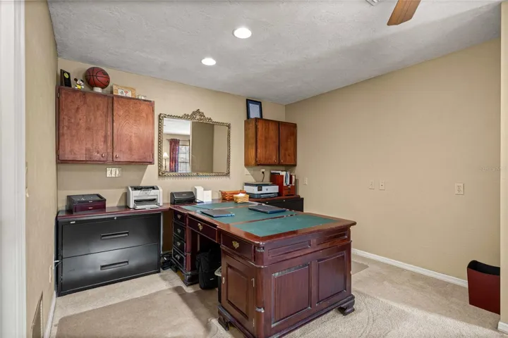 Office / sitting area in Primary Bedroom