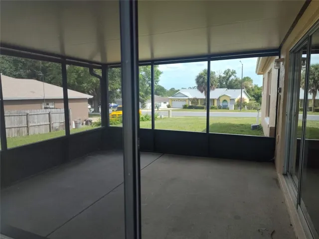 SCREENED PATIO SIDE DOOR