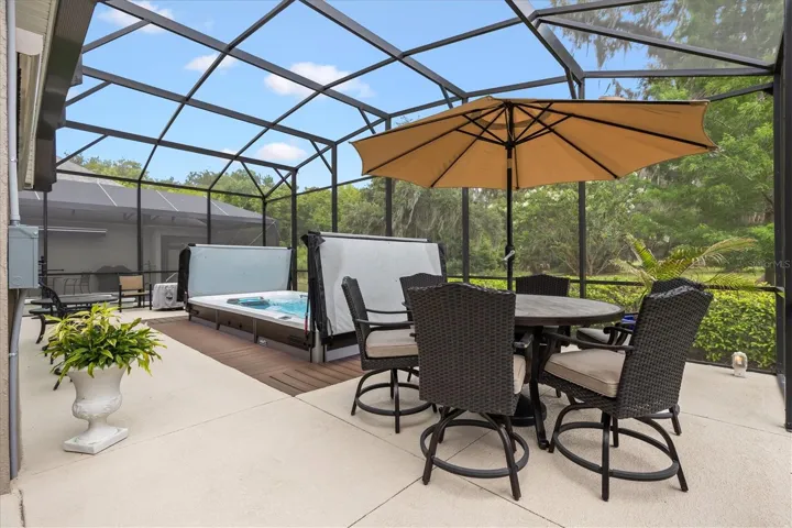 Birdcage with Sp Pool