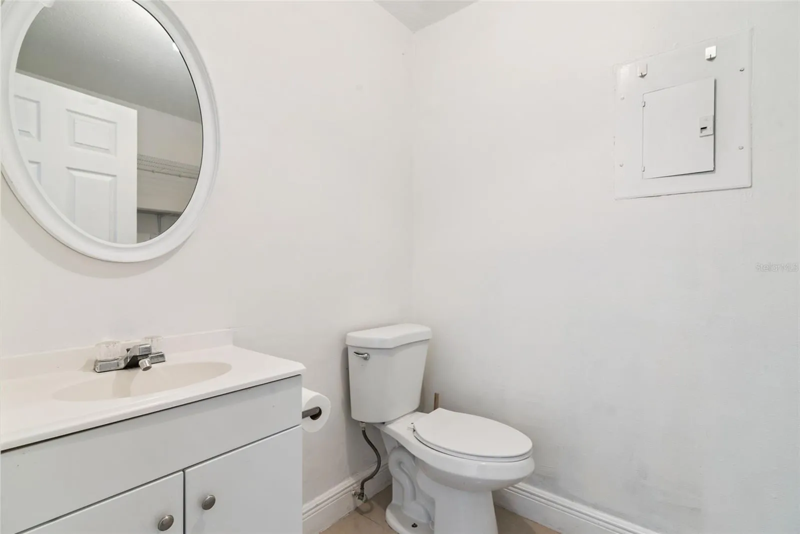 Half bathroom/laundry rom combo