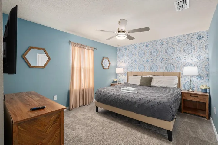 bedroom 9 upstairs  shares jack and jill bath 8 with bedroom 10