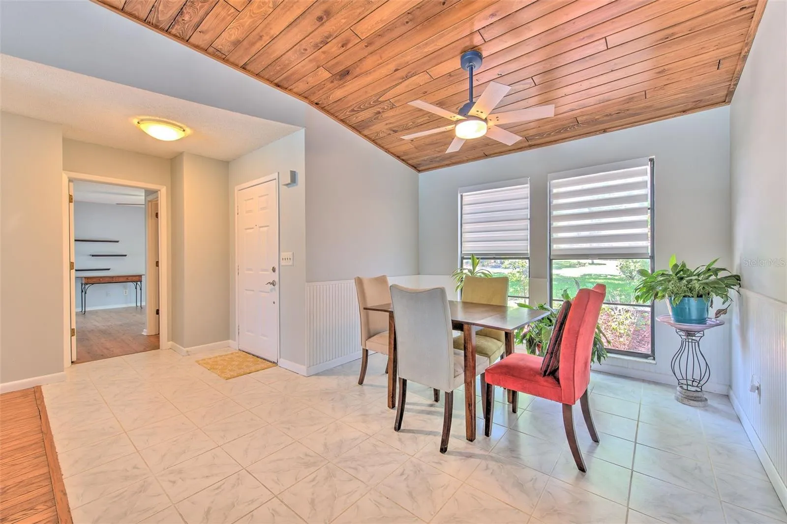 Dining Room - Open concept floor plan
