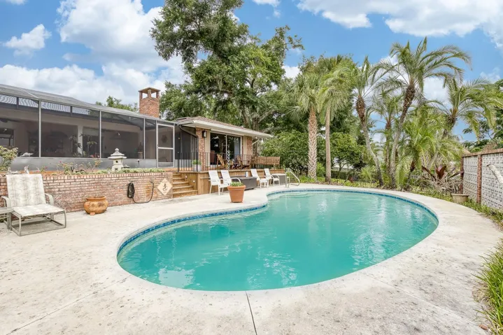 Pool views