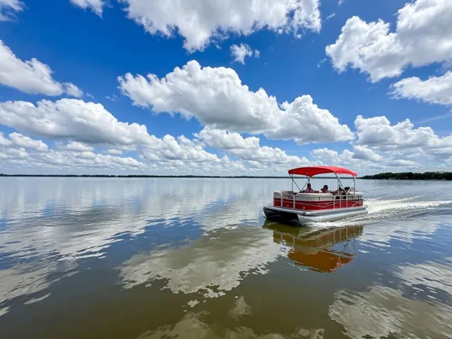 Little Lake Harris is part of the Larger Harris Chain of Lakes - Boating is the best way to enjoy it all!