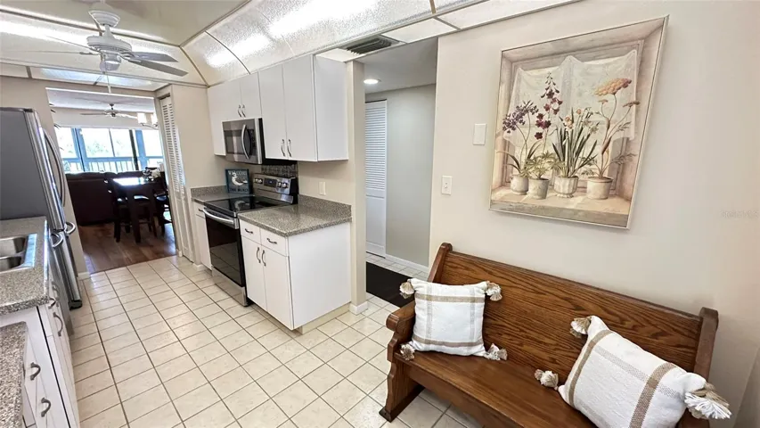 Extended Kitchen Foyer Entrance