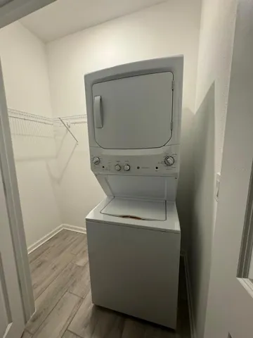 IN LAW SUITE LAUNDRY ROOM