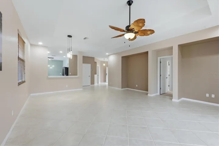 Entertainment and Dining Niches