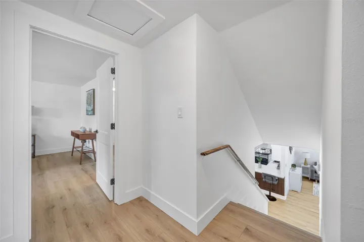 2nd Floor hall