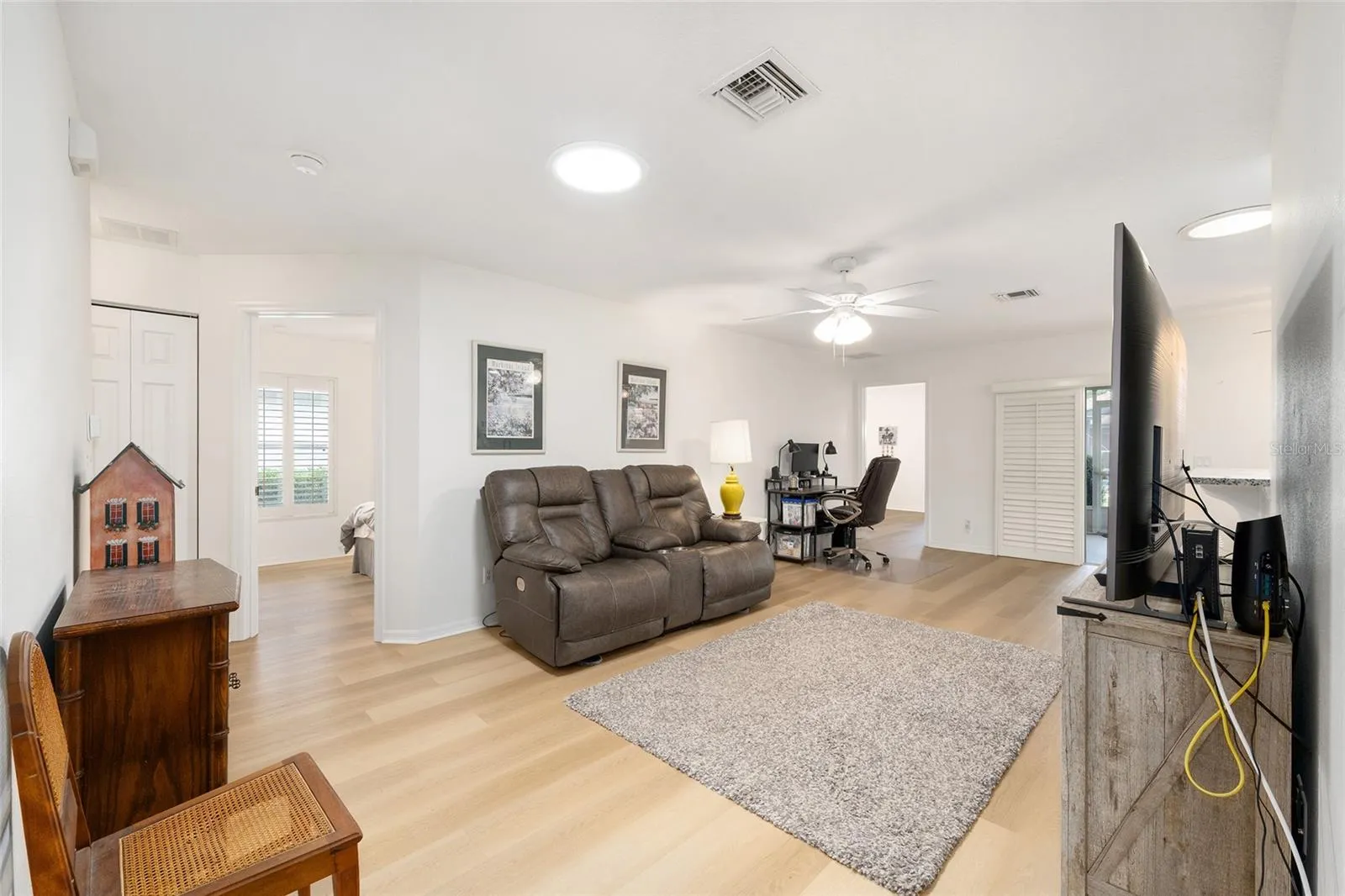 The living room can be fixed up many different ways.