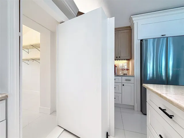 Secret Pantry!