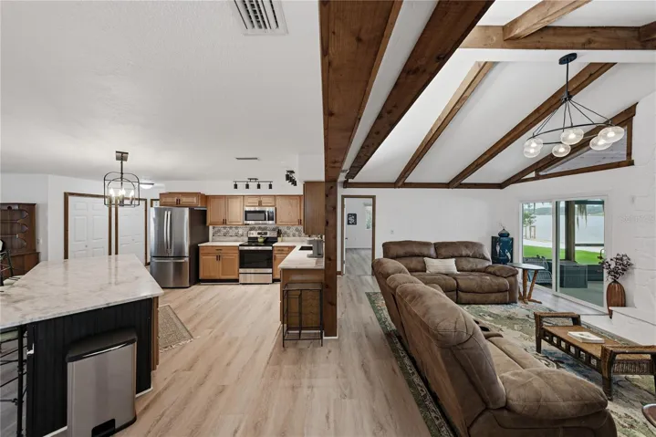 Kitchen/ Living room