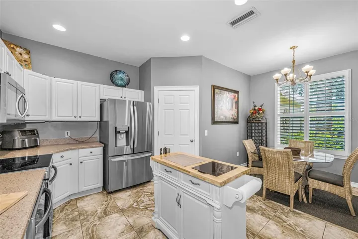 Stainless appliances and Breakfast nook