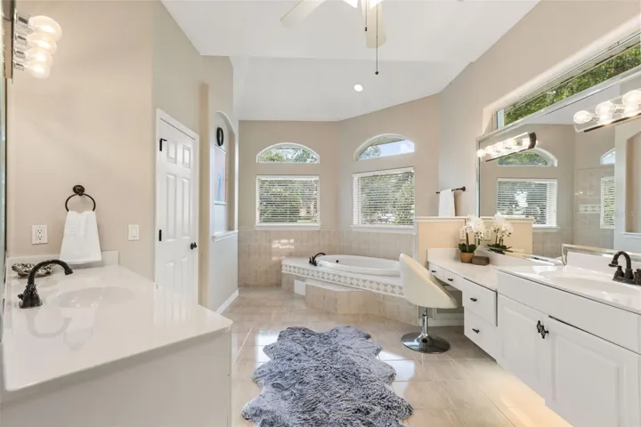 Primary en suite