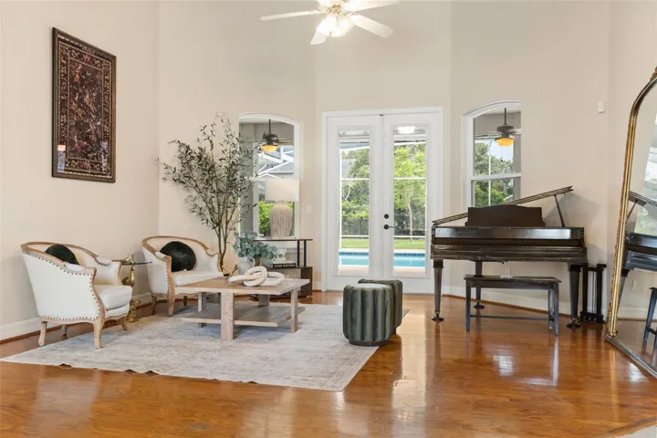 Entry/Foyer