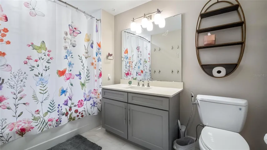 2nd Bathroom