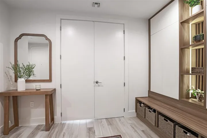 Private foyer entry with built-in storage