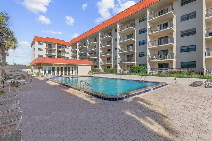 Pool, Cabana, Building